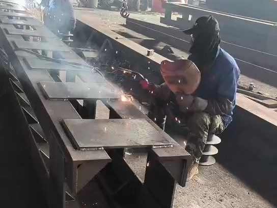 盐城钢结构格构柱焊接加工